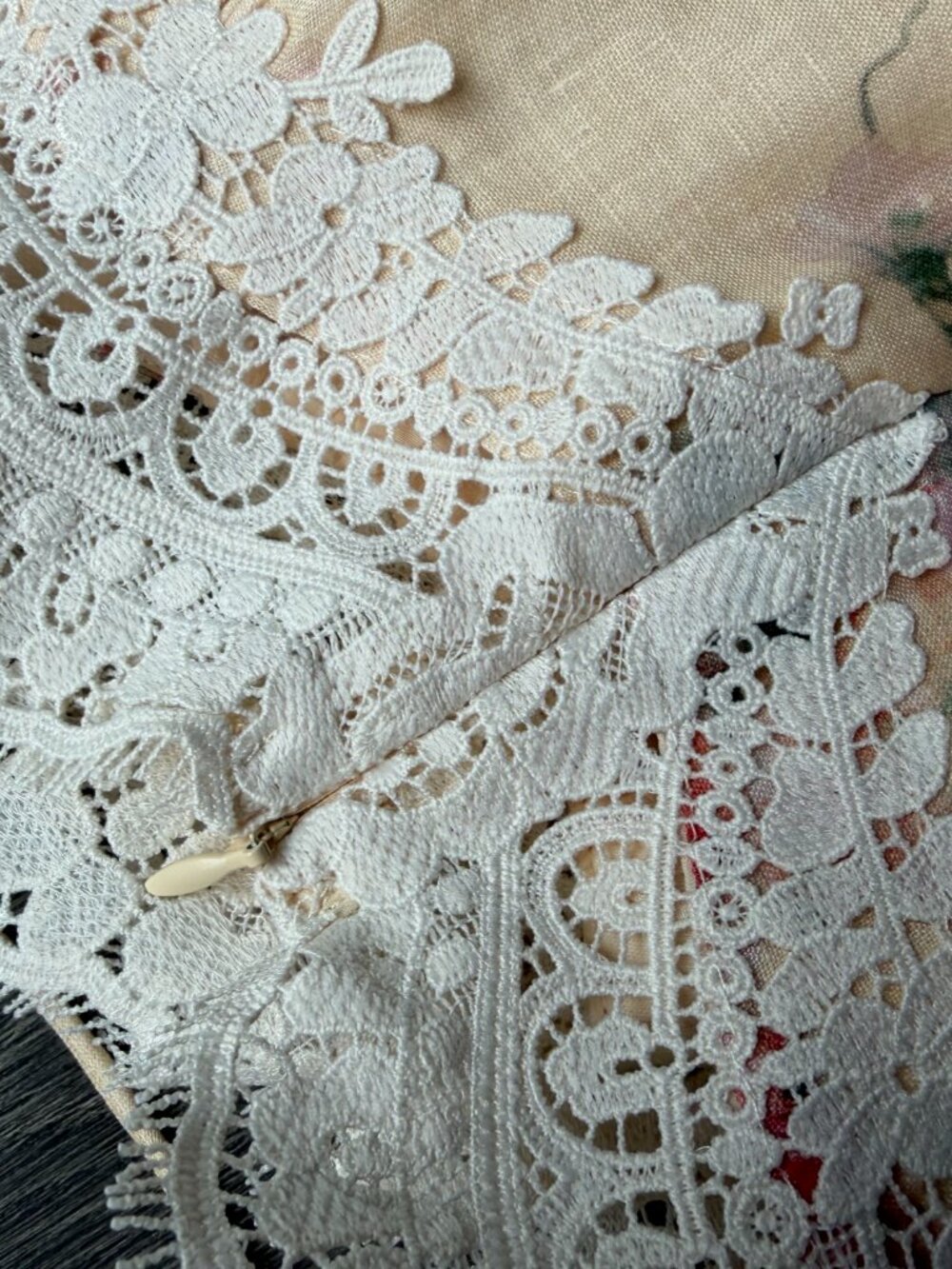 Zimmermann NWOT Everley Belted Lace-Trimmed Floral-Print Linen Midi Dress 2 - Picture 11 of 16